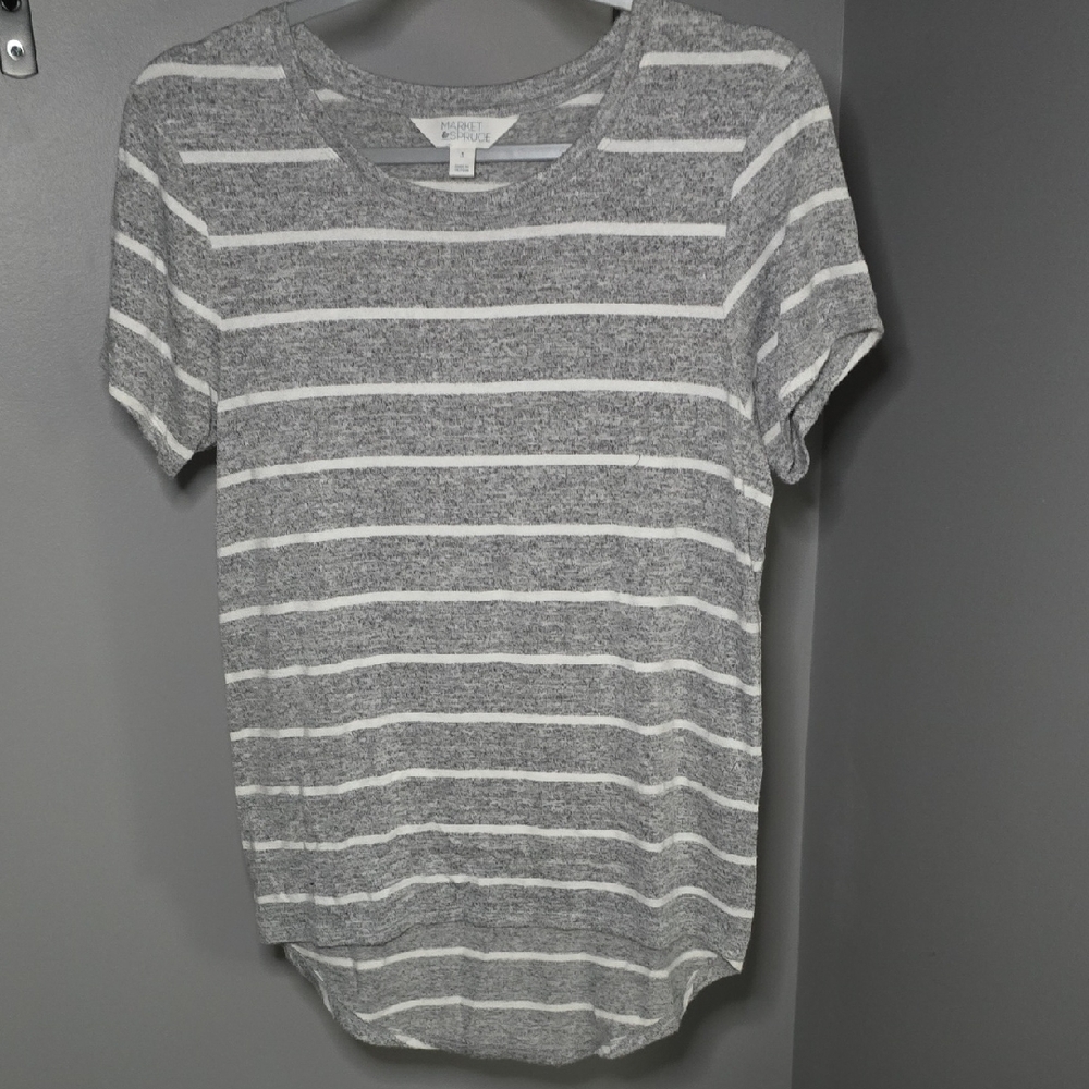 Market & Spruce Heather Gray Striped Top